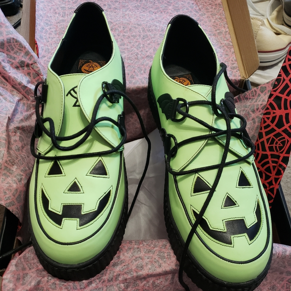 StrangeCvlt glow in dark creepers